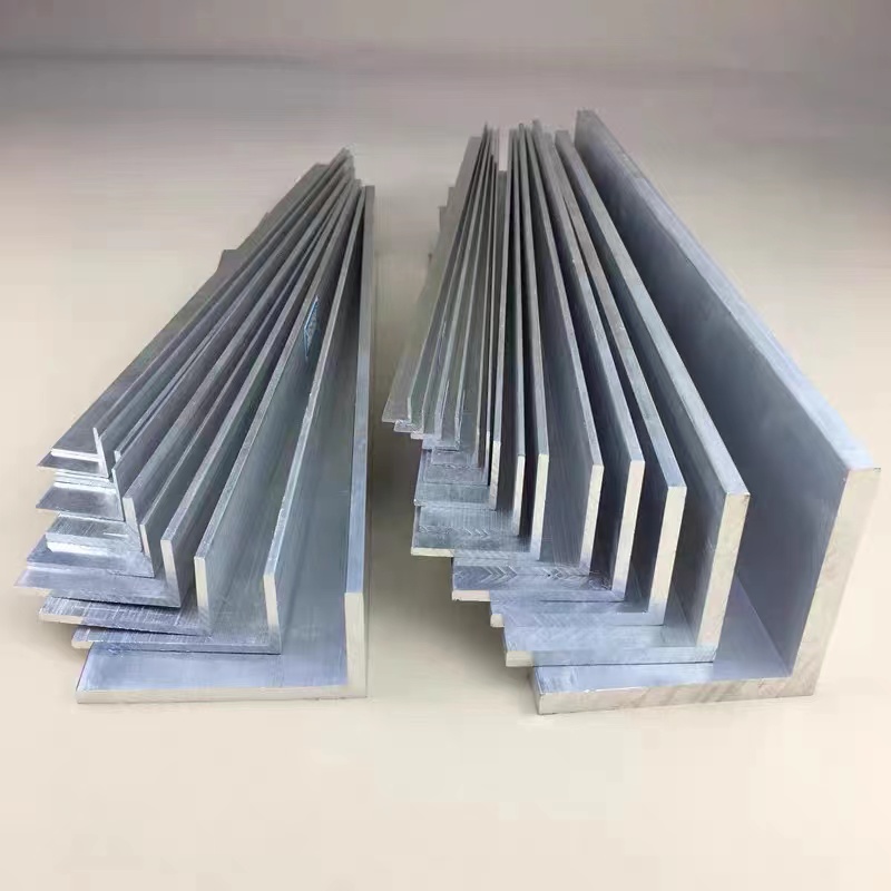 Angle of aluminum